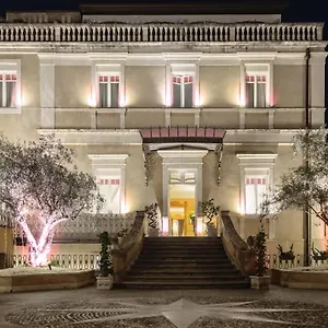 https://villa-del-bosco-catania.taorminaitalyhotels.com